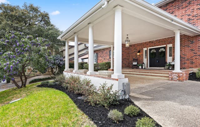 4-bedroom rental at 4123 Cliff Oaks in San Antonio, TX — photo 4