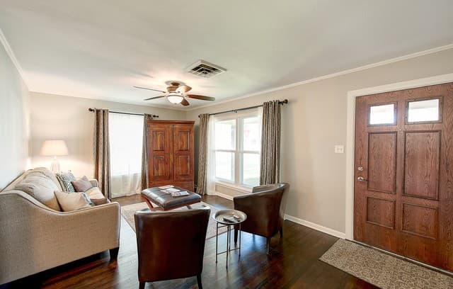3-bedroom rental at 110 Eastley in San Antonio, TX — photo 4