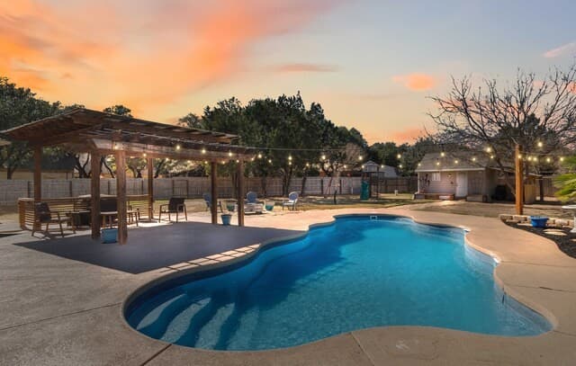 4-bedroom rental at 9611 Bow Willow in San Antonio, TX — photo 1