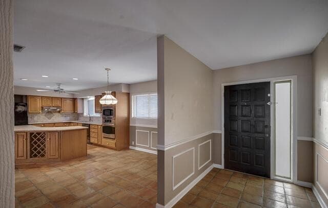 4-bedroom rental at 602 Moorside in Windcrest, TX — photo 4