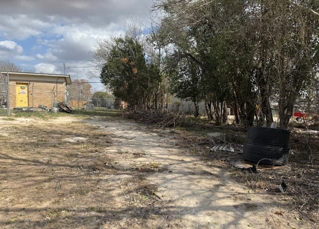 rental at TBD E Street in Comfort, TX — photo 4