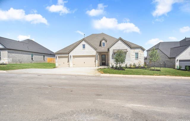 4-bedroom rental at 322 Lawrence Drive in Castroville, TX — photo 1