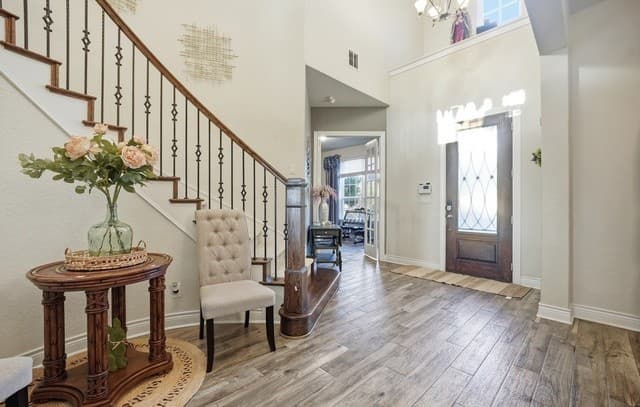 5-bedroom rental at 25737 Comanche in San Antonio, TX — photo 4
