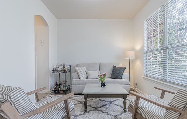 3-bedroom rental at 20810 Paso Rocoso in San Antonio, TX — photo 2