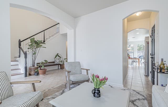 3-bedroom rental at 20810 Paso Rocoso in San Antonio, TX — photo 4