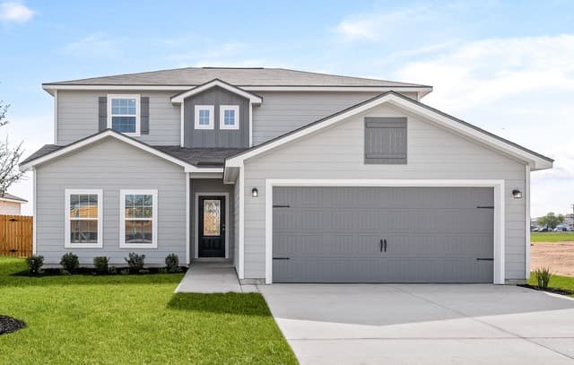 5-bedroom rental at 16174 Farmer in Lytle, TX — photo 1