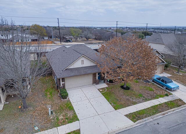 3-bedroom rental at 348 Buckboard in Cibolo, TX — photo 1