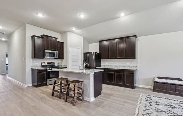 3-bedroom rental at 5714 Igneous in San Antonio, TX — photo 4