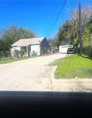 2-bedroom rental at 4419 N Hein Unit 3 in San Antonio TX