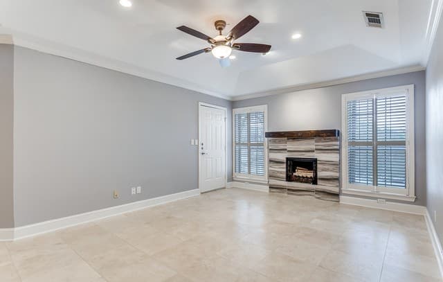 2-bedroom rental at 201 Ellwood Unit 114 in San Antonio, TX — photo 4
