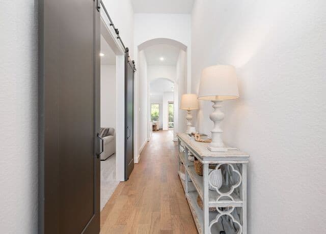4-bedroom rental at 7018 Cantera Manor in San Antonio, TX — photo 3