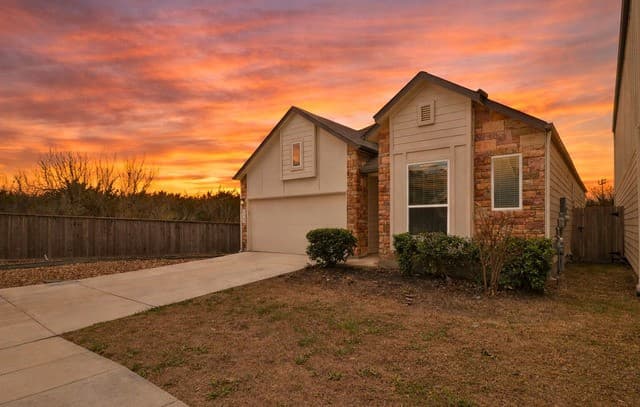 3-bedroom rental at 12703 Arya Way in San Antonio, TX — photo 1