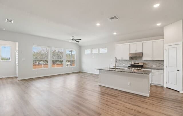 3-bedroom rental at 12703 Arya Way in San Antonio, TX — photo 5