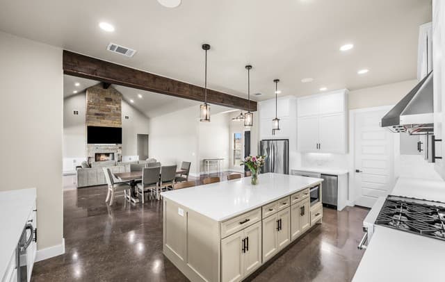 4-bedroom rental at 104 Juniper Ln in Boerne, TX — photo 4