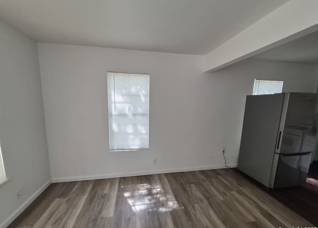 3-bedroom rental at 443 Bundy in San Antonio, TX — photo 3