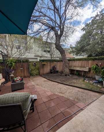 2-bedroom rental at 3103 Eisenhauer Unit L-21 in San Antonio, TX — photo 4