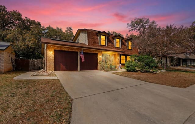 3-bedroom rental at 8407 Timber Crest in San Antonio, TX — photo 1