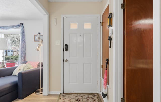 3-bedroom rental at 8407 Timber Crest in San Antonio, TX — photo 3