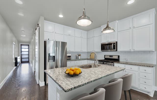 3-bedroom rental at 412 Natalen in San Antonio, TX — photo 5