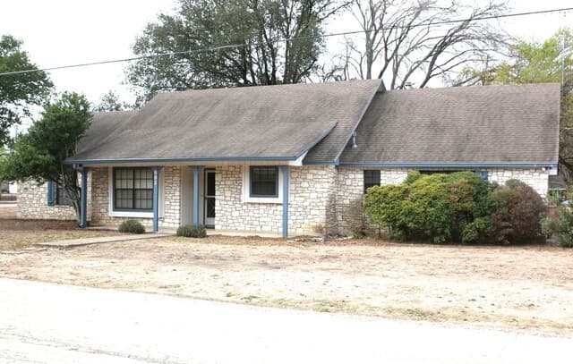 3-bedroom rental at 802 Athens in Castroville, TX — photo 1