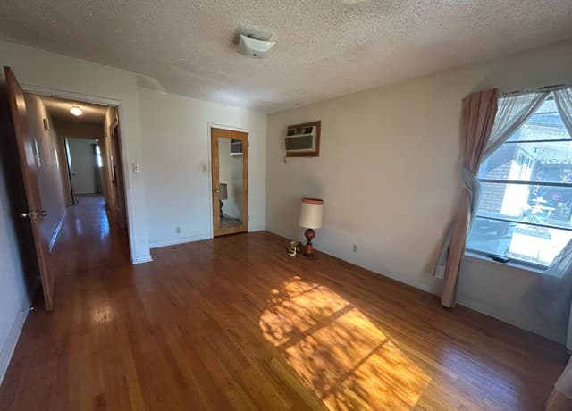 2-bedroom rental at 4903 Bernadine in San Antonio, TX — photo 5