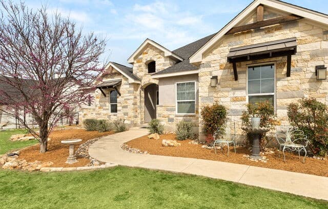 5-bedroom rental at 1217 Paladin Trail in Spring Branch, TX — photo 1