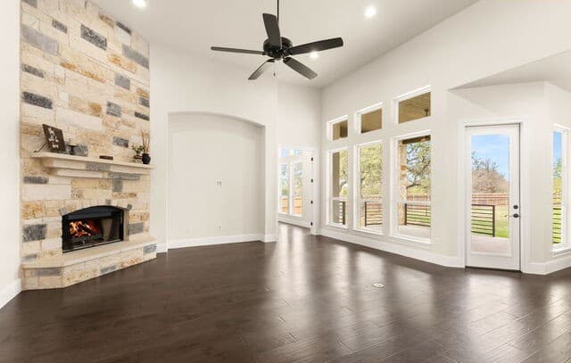 5-bedroom rental at 1217 Paladin Trail in Spring Branch, TX — photo 4