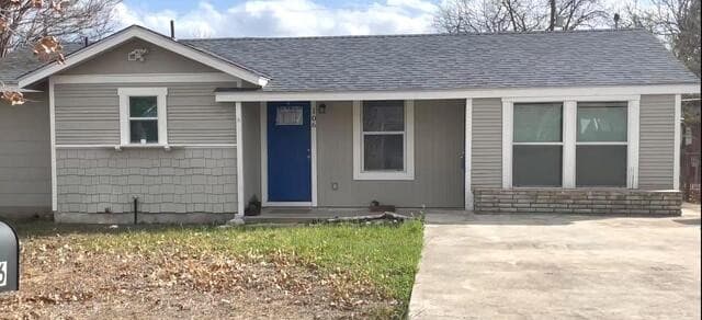 2-bedroom rental at 106 Kipling in San Antonio, TX — photo 1