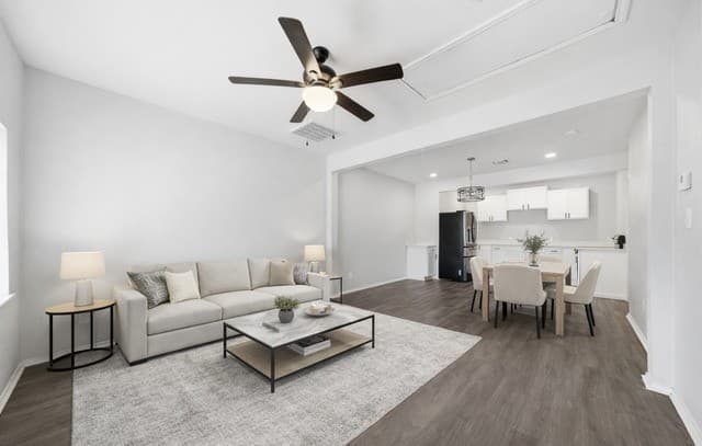 4-bedroom rental at 1325 W Mariposa in San Antonio, TX — photo 3