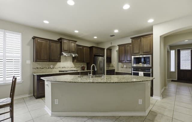 3-bedroom rental at 3614 Oaklyn Pass in San Antonio, TX — photo 4