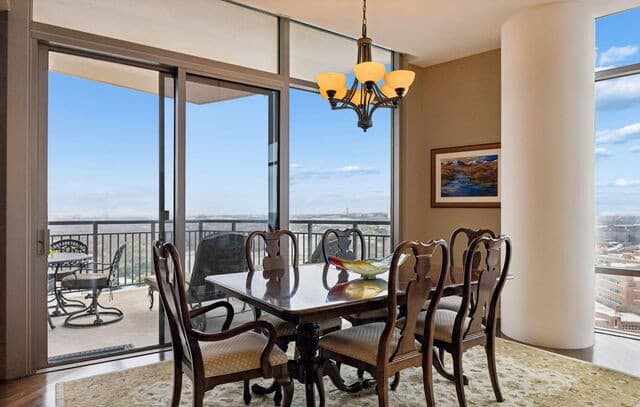 2-bedroom rental at 4242 Broadway Unit 1504 in San Antonio, TX — photo 4