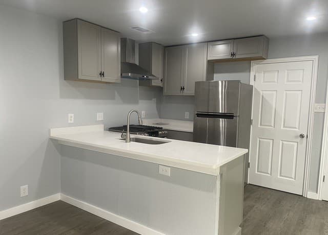 3-bedroom rental at 4843 Tennyson in San Antonio, TX — photo 5