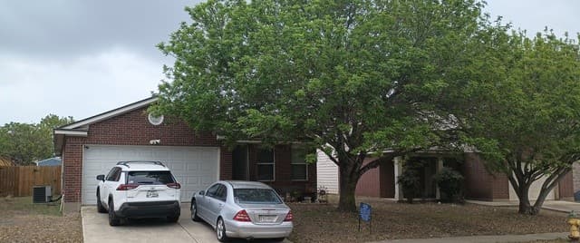 3-bedroom rental at 4918 Orchid Star in San Antonio, TX — photo 1