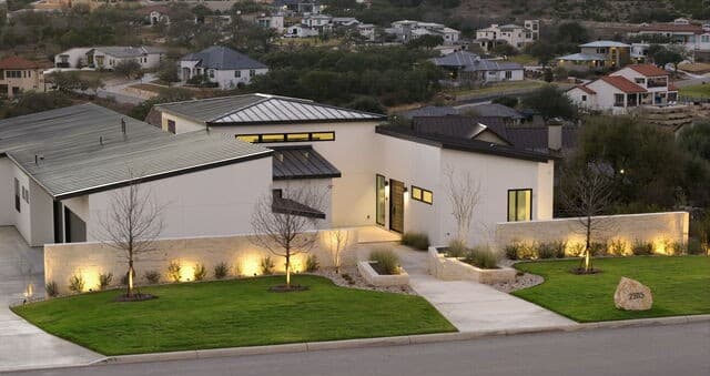 5-bedroom rental at 23115 Henness Pass in San Antonio, TX — photo 4