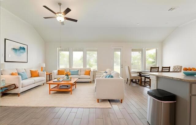 4-bedroom rental at 9307 Madler in San Antonio, TX — photo 4