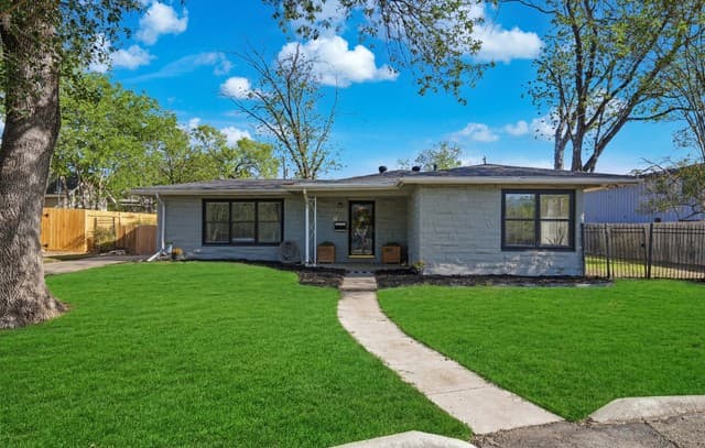 3-bedroom rental at 357 Tuttle Rd in Terrell Hills, TX — photo 2