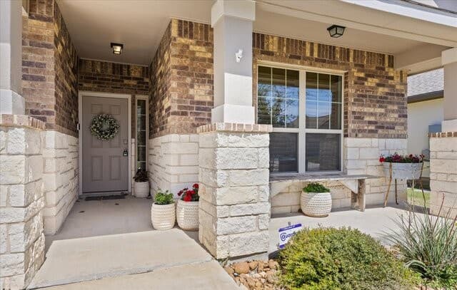 4-bedroom rental at 29739 Elkhorn Rdg in Fair Oaks Ranch, TX — photo 3