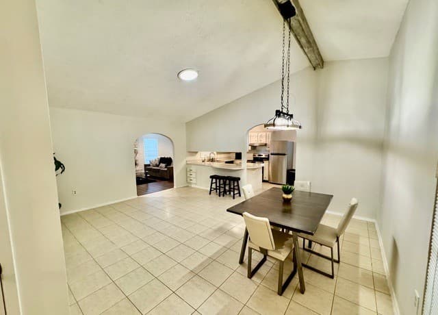 3-bedroom rental at 8006 Harper Valley in Live Oak, TX — photo 5