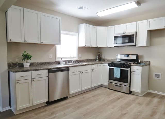 3-bedroom rental at 435 Harding in San Antonio, TX — photo 4