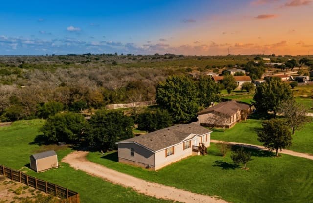 3-bedroom rental at 153 Davie in Marion, TX — photo 1