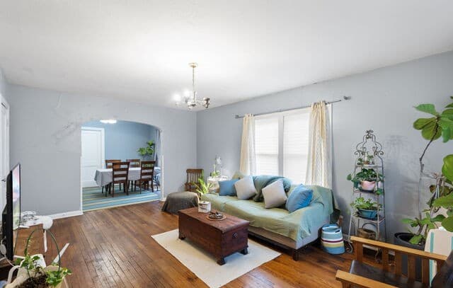 4-bedroom rental at 625 Hammond in San Antonio, TX — photo 3