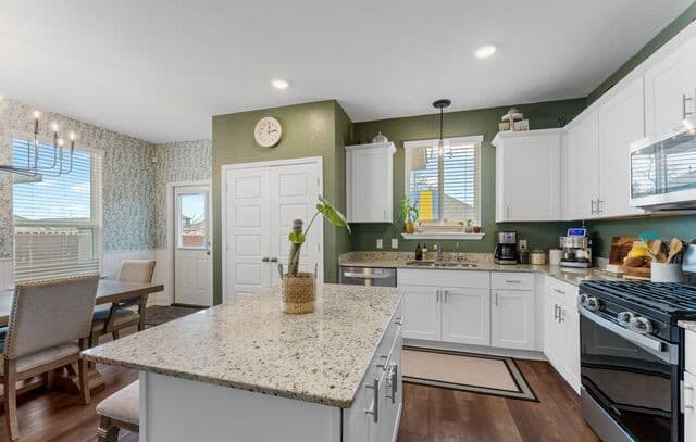 5-bedroom rental at 11910 Biznaga in San Antonio, TX — photo 5