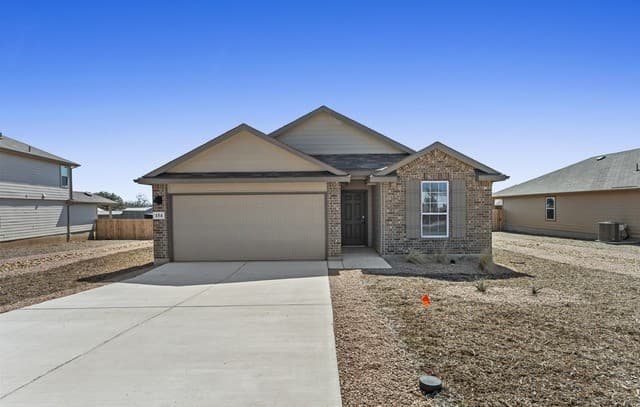 3-bedroom rental at 154 Double L Dr in Comfort, TX — photo 1