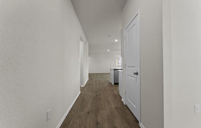 3-bedroom rental at 154 Double L Dr in Comfort, TX — photo 2
