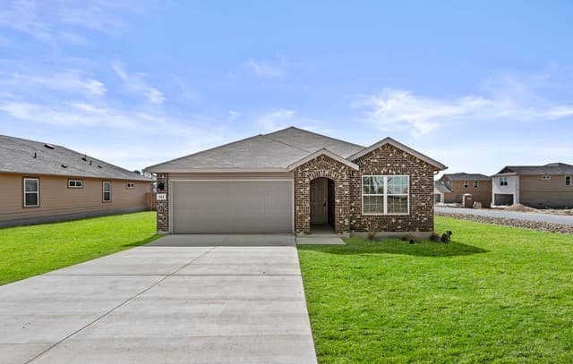 4-bedroom rental at 162 Double L Dr in Comfort, TX — photo 1