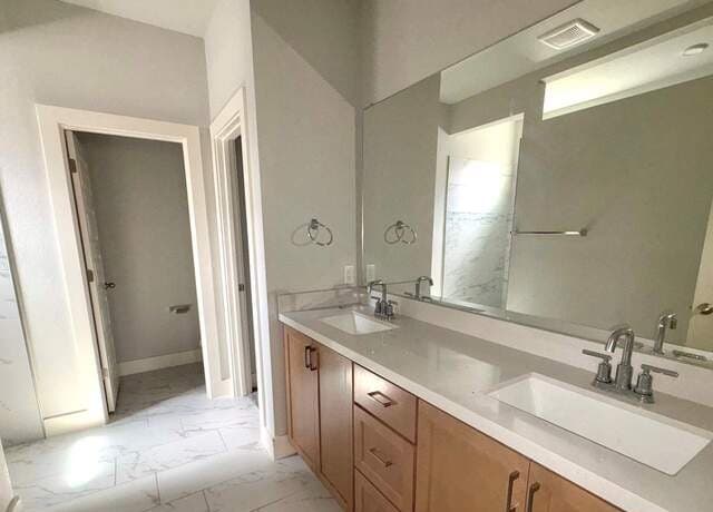 3-bedroom rental at 7164 Walkers Loop in San Antonio, TX — photo 5