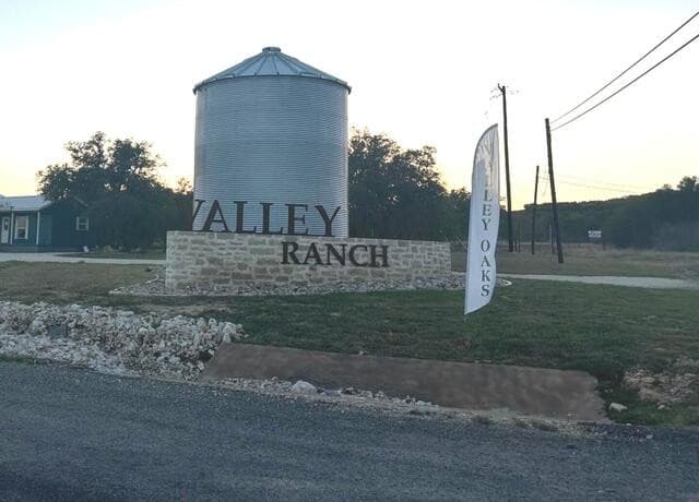rental at 207 Crescent in Hondo, TX — photo 3
