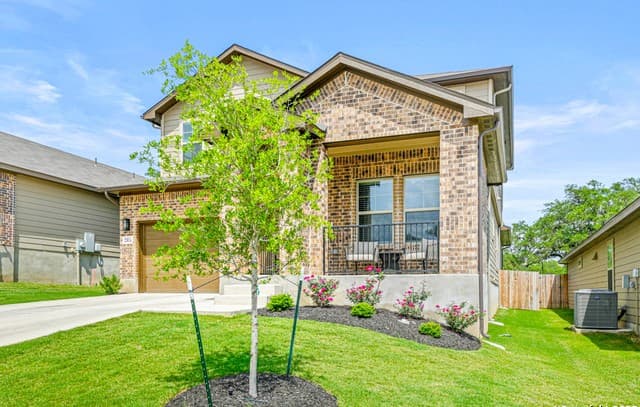 4-bedroom rental at 25826 Marigold Oaks in Boerne, TX — photo 3