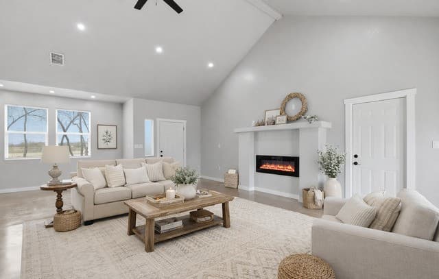 3-bedroom rental at 157 Sylas Hayes Loop in Pleasanton, TX — photo 4