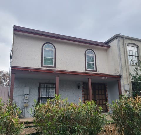2-bedroom rental at 6602 Spring Manor in San Antonio, TX — photo 2